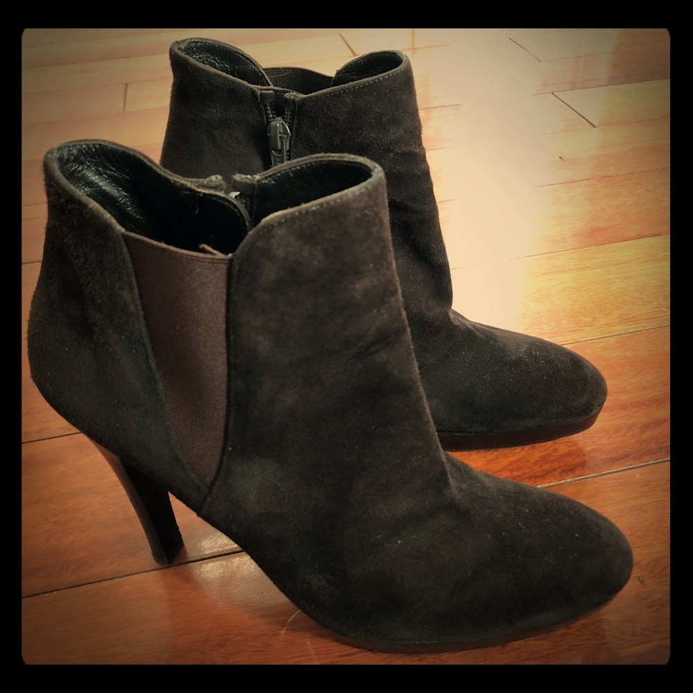 Stuart Weitzman Ankle Pumps 8.5 Dark Brown Suede